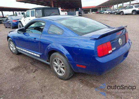 2005 Ford Mustang V6 Deluxe/V6 Premium из США, поврежденный, VIN 1ZVFT80N955175172